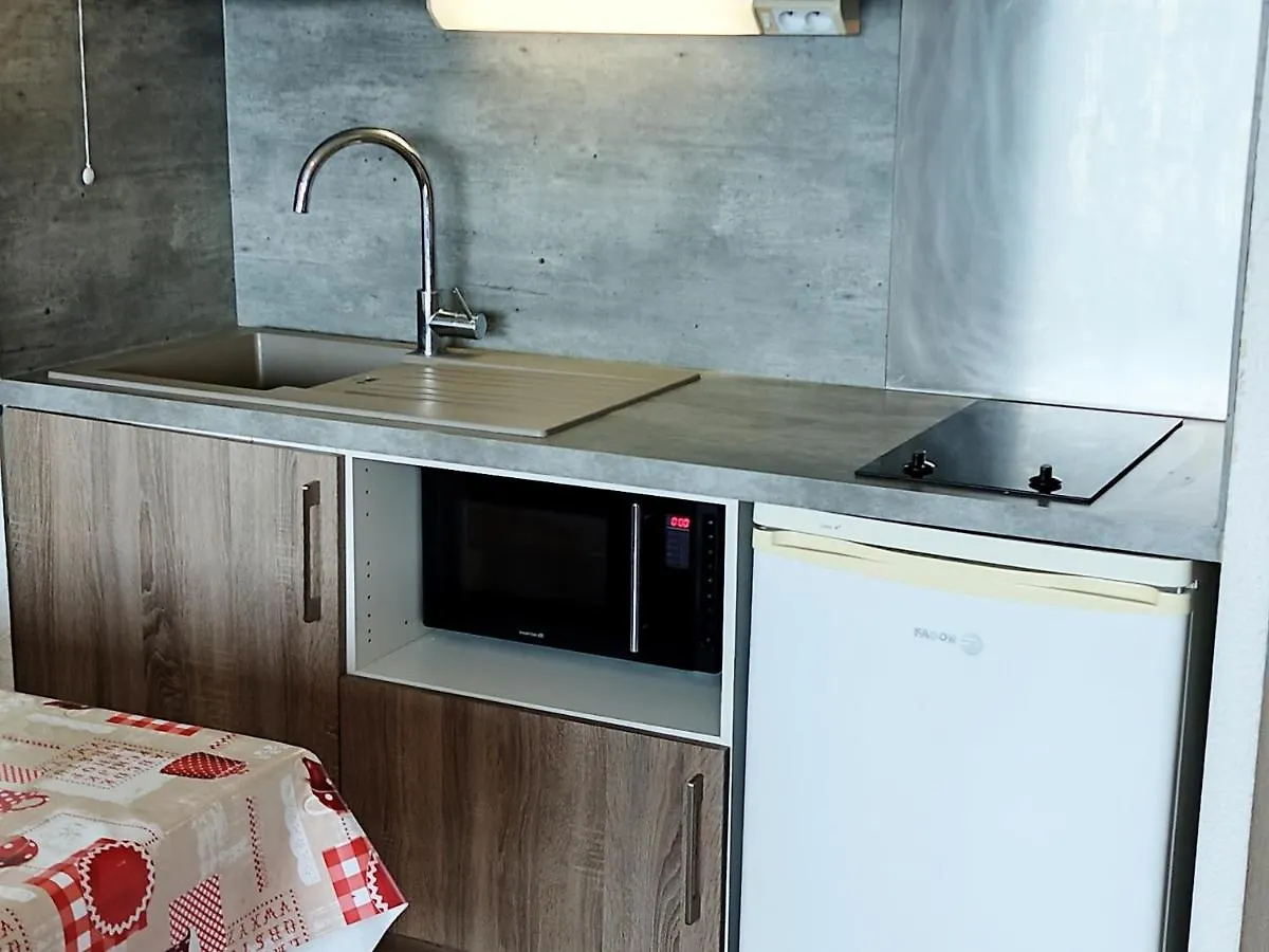 Studio Au Pied Des Pistes Avec Tv Et Animaux Admis - Fr-1-771-2 Les Adrets